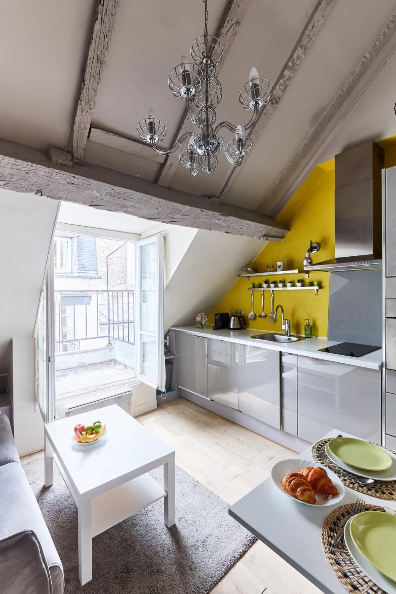 Place Des Vosges - 1br With Balcony - Cityapartmentstay Appartamento *