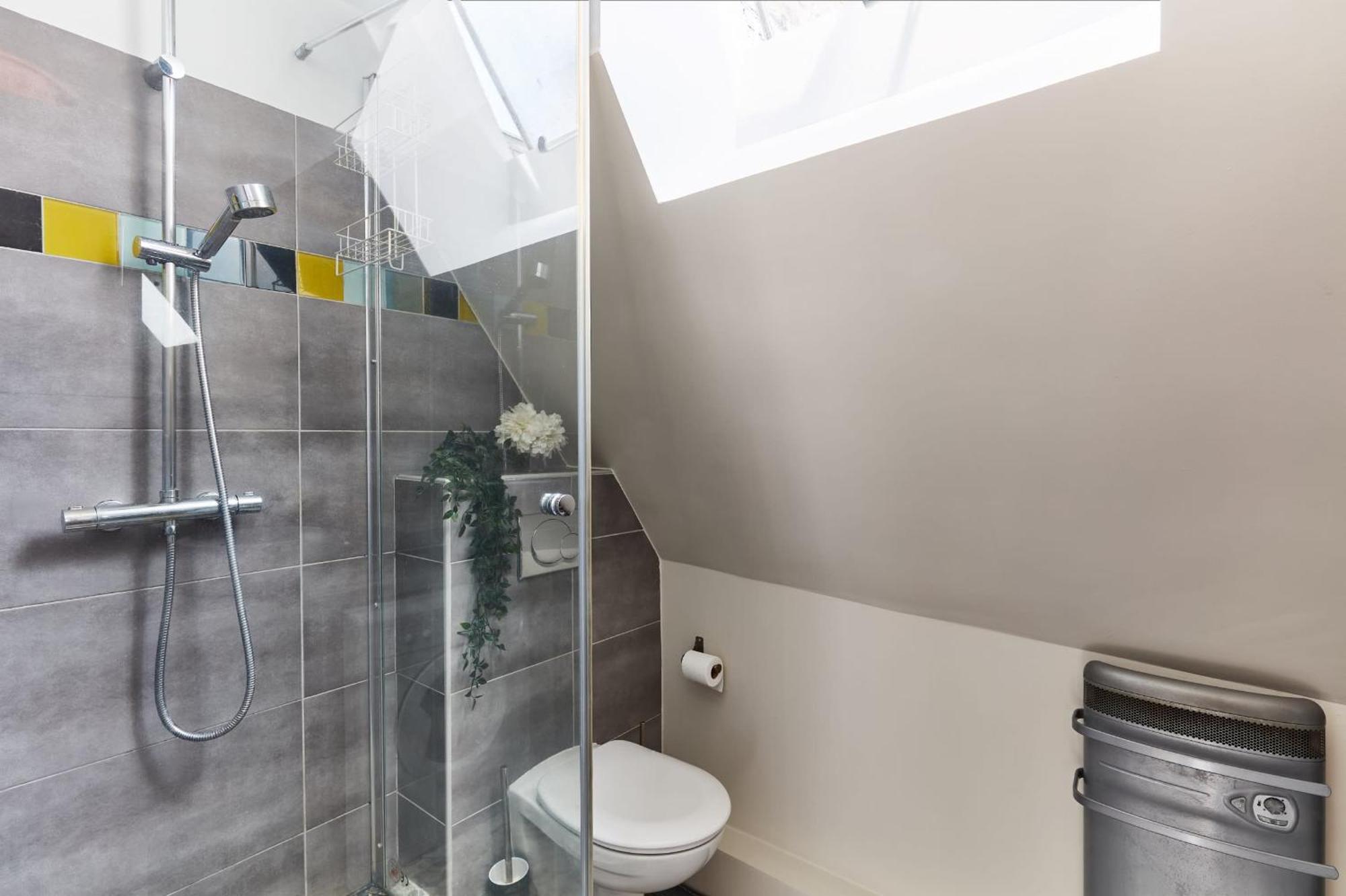 Place Des Vosges - 1br With Balcony - Cityapartmentstay Appartamento Parigi