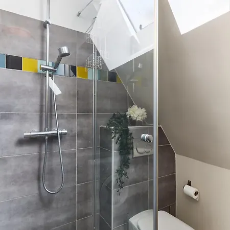 Place Des Vosges - 1br With Balcony - Cityapartmentstay Apartment